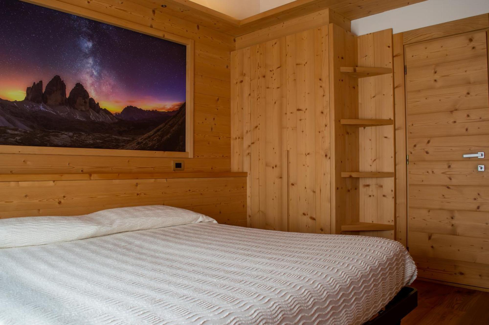 Hotel Serena - Tre Cime Views アウロンツォ・ディ・カドーレ エクステリア 写真